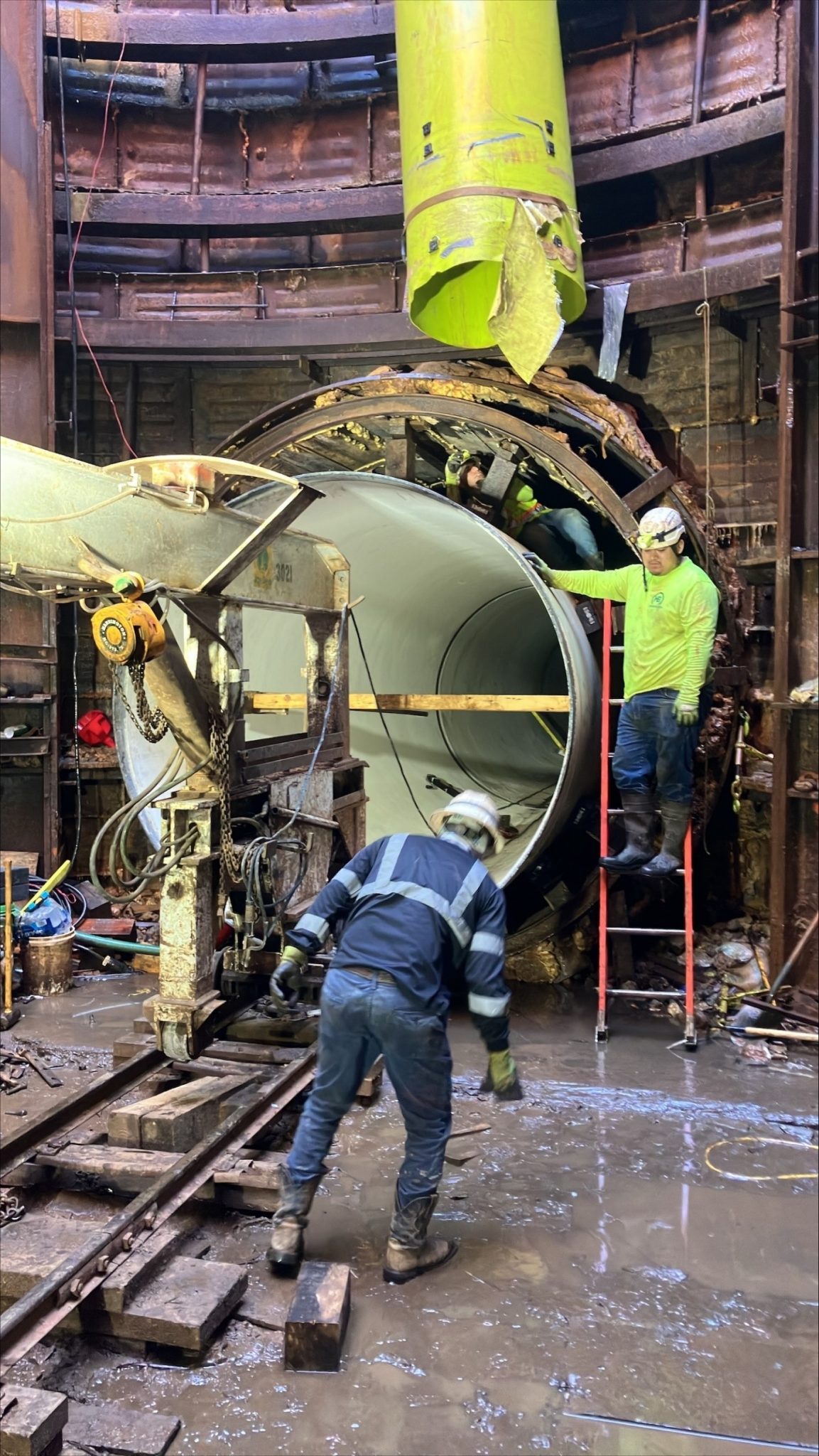 A1-A2 – Threading Last Joint of Pipe at the Little York Tunnel – September 2025